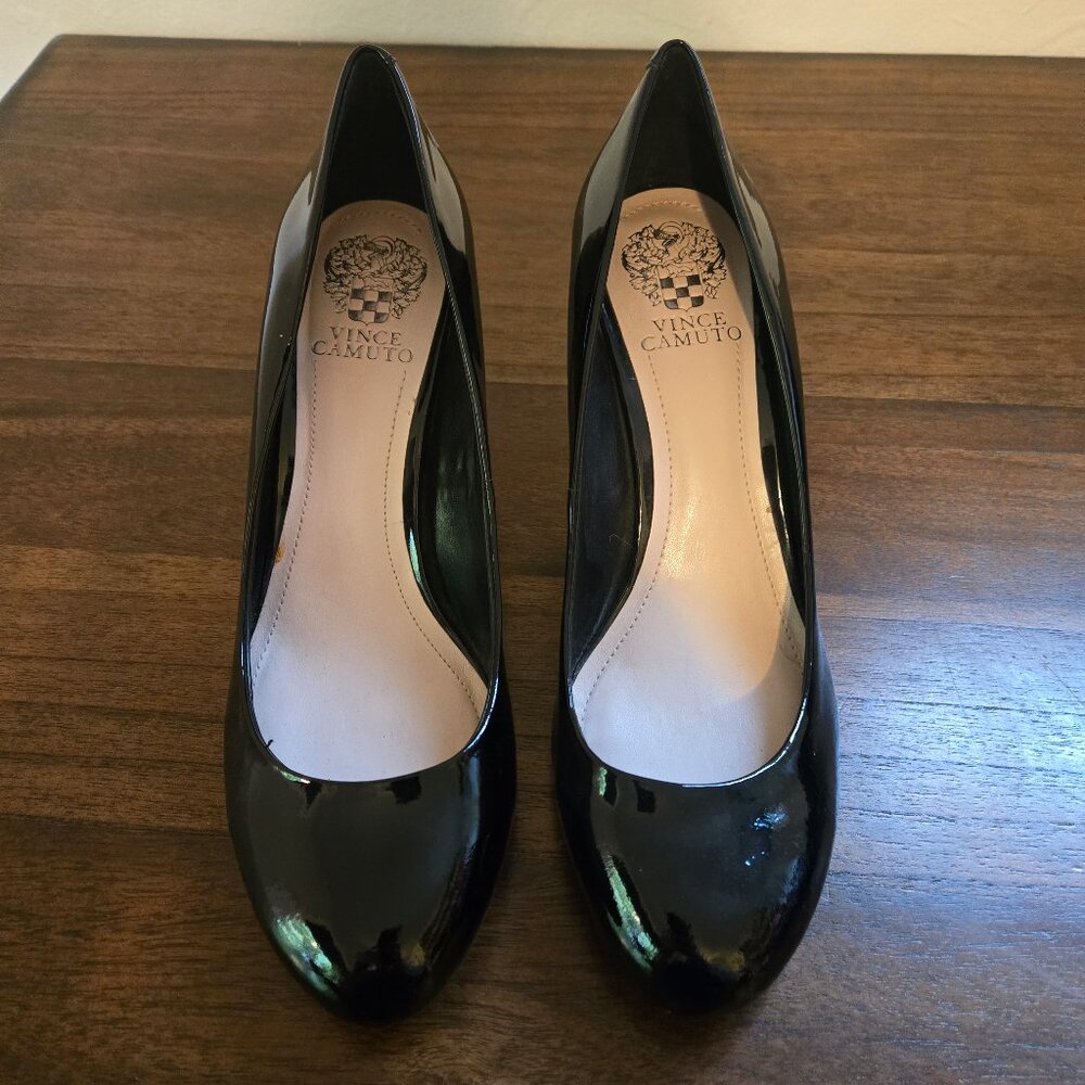 NWOT Vince Camuto Black Patent Leather Heels (Sz 9.5 US)
